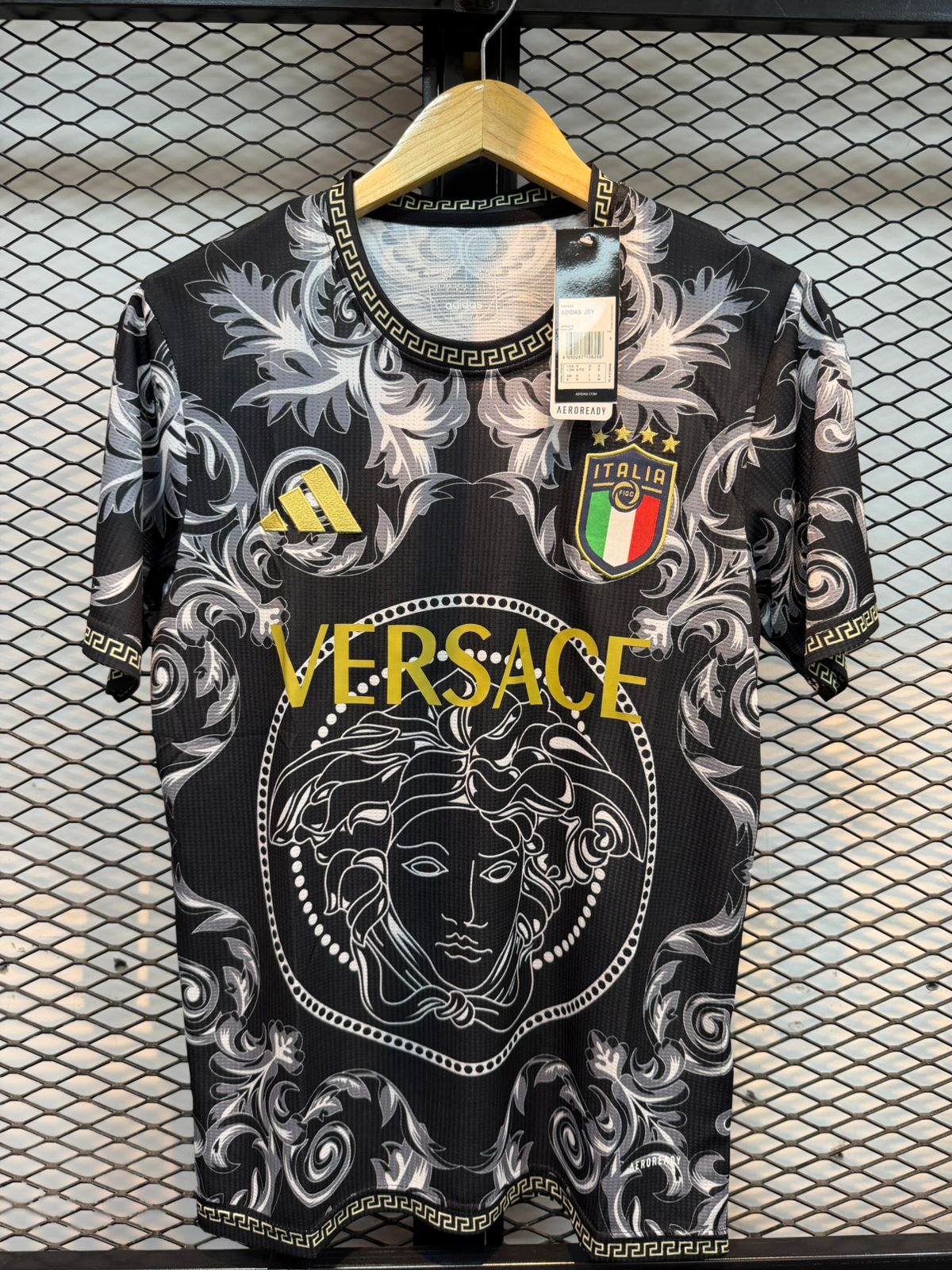 Camisa Itália Edição Especial Versace - Preta