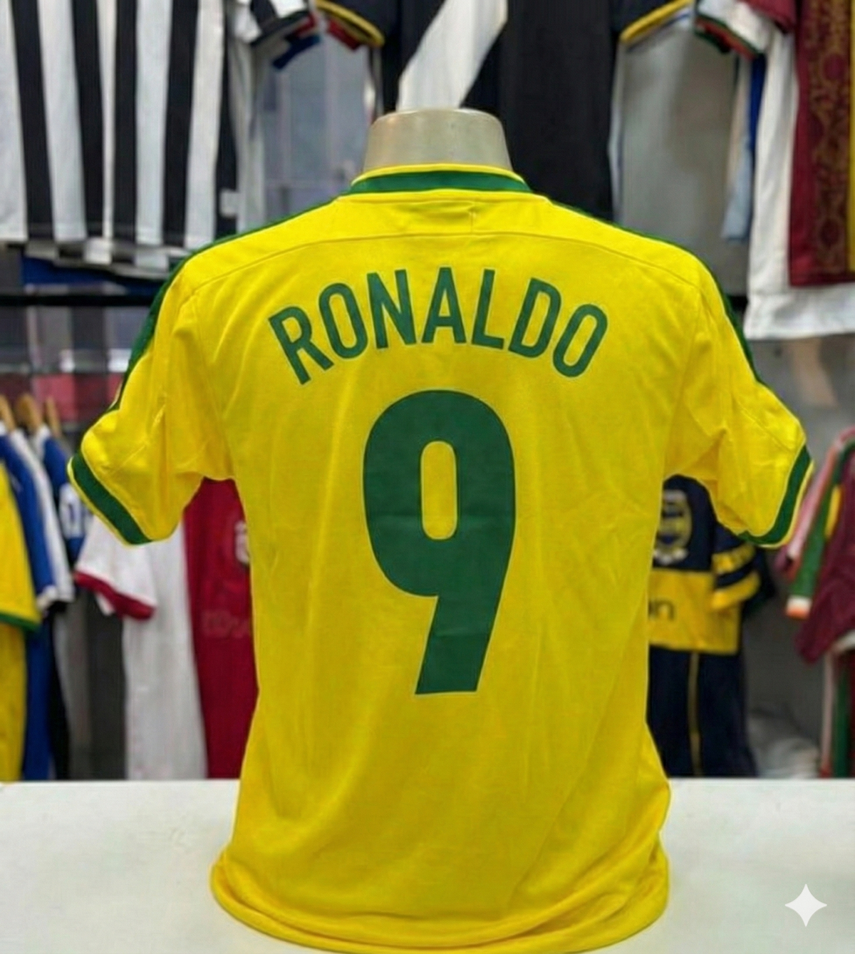 Camisa Seleção Brasileira Jogador Retrô (Ronaldo 9) - Nacional