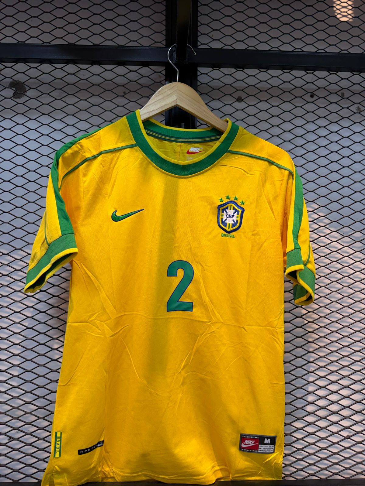 Camisa Brasil Retrô 2002 - Edição Histórica Rivaldo #10 - Tailandesa 1:1
